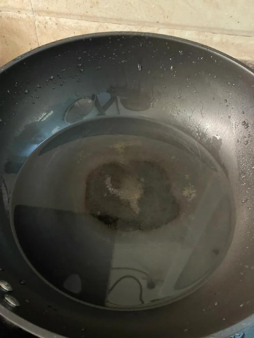 钢精锅如何避免烧黑_番茄种植芳芳怎么种植 钢精锅如何避免烧黑_番茄种植芳芳怎么种植 番茄种植技巧