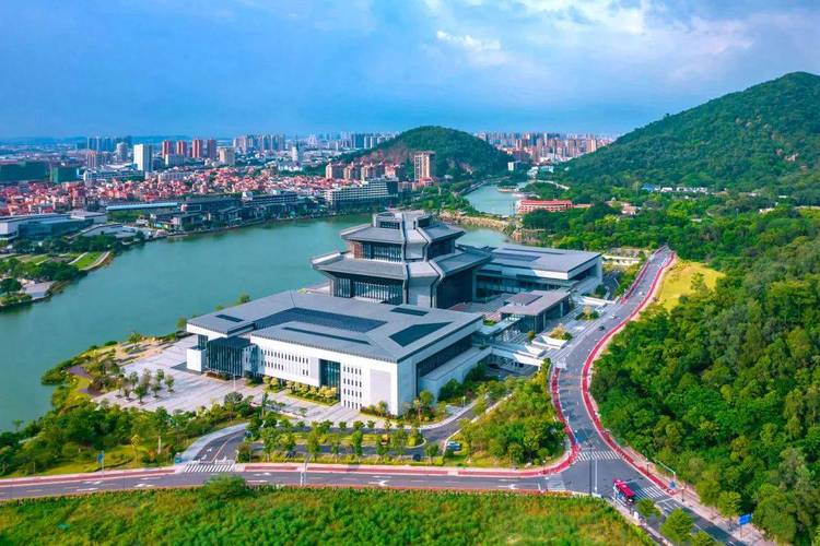 西樵南海,历史文化与现代生活的完美融合 西樵南海,历史文化与现代生活的完美融合 植物种类